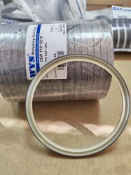 Метален чистач DLW 110x125x8 PU95 + студеновалцувана стомана WYS, HITACHI 4085479,KOMATSU 421-09-11320