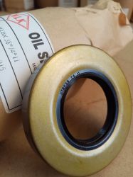 Семеринг HTBR 38x74x11 R NBR WLK/TW, за диференциал на TOYOTA 90311-38133, 90311-38010  