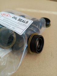 Семеринг  KC45Y 17x27/33x10.3 NBR  WLK/TW , за вал превключване на скорости на NISSAN 32867-E3200   