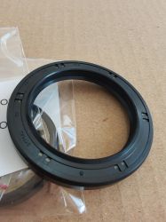 Oil seal D(TC4) 39x53x6.5 POS/Korea, for kingpin of HYUNDAI 56719-6C100 ,1411ABVZZ7  