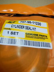 Boom Cylinder Seal Kit 707-98-11230 for  KOMATSU exkavators  
