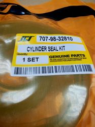 Ремонтен комплект  за хидравличен цилиндър за повдигане на греблото (blade lift ) 707-98-32810 за  ескаватори KOMATSU