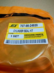 Blade  Lift Cylinder Seal Kit 707-98-24930 for  KOMATSU exkavators  