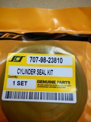 Arm Cylinder Seal Kit 707-98-04600 for  KOMATSU exkavators  