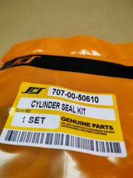 Boom Cylinder Seal Kit 07161-10050 for  KOMATSU exkavators  