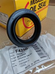 Oil seal  TC9 (UES-9) 40x64x8/14.5 R NBR Musashi/Japan , for differential of MITSUBISHI 2502A017,F4250  