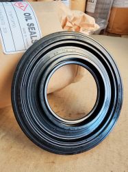 Семеринг Y 56x114x10 NBR WLK/TW , за задна главина на MITSUBISHI MB-308966 