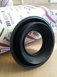 Oil seal  HTB59R 40x75/81x13.5/21 R NBR KDIK/China , for differential of NISSAN 38189-N3110, 38189-21G17