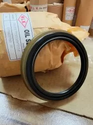 Семеринг DBG5Y 73x89.5/98x7/15.8 NBR WLK/TW , за предна главина  на LEXUS,TOYOTA 90316-72001,90316-T0002  