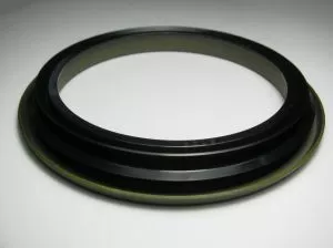 Oil seal  (2) 83.5x97/107x11.5 NBR front wheel hub of Toyoya   ОЕМ 90304-T0001