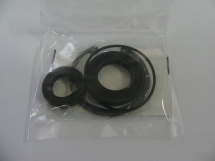 Wide range of oil seals, hydraulic and pneumatic seals, O-rings ...