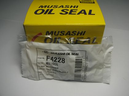 Семеринг A/CS 30x45x6.5 R NBR Musashi F4228, скоростна кутия на Hyundai,Mitsubishi ОЕМ MB936826