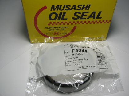 Oil sealUDS-3 60x72x12 W NBR  Musashi F4044,rear wheel hub of Mitsubishi Fuso Tractor,Truck,Bus OEM MH034134