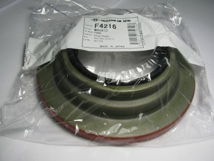 Oil seal UDS-9S 80x162x12/41.5 R NBR Musashi F4216, differential of Mitsubishi Fuso Tractor, Тruck MH034131 