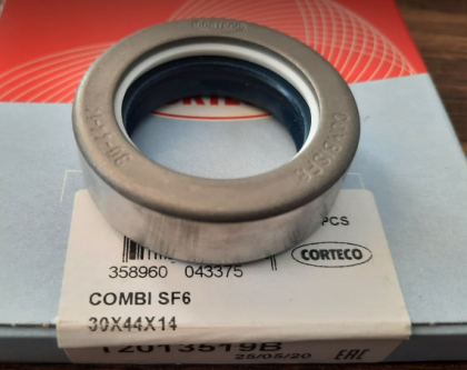 Oil seal COMBI SF6  30x44x14 NBR/CORTECO,  CARRARO 126398,  CLAAS  6000104540, DANA  3428829M1 ,JOHN DEERE  ER126398  ,LANDINI  3428829M1 ,MASSEY FERGUSON  3428829M1 ,NEW HOLLAND  5194162 , RENAULT 6000104540,CORTECO 12013519B,RENAULT