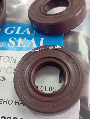 Oil seal   AS 13x28x7 Viton SOG/TW