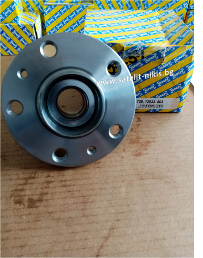 Wheel hub TGB.12933.S03 (30x132x74) SNR/France   for rear axle of RENAULT 6025370612