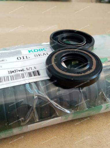 Oil seal  TCL 19x37x6.5/7.5 NBR KDIK/China , for steering