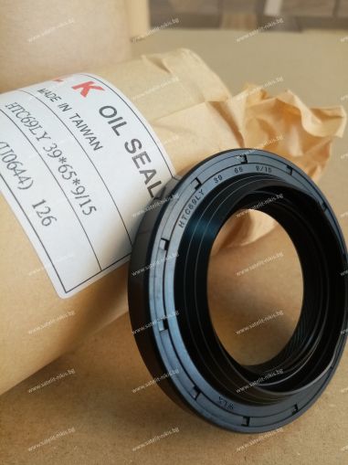 Oil seal  HTC69LY 39x65x9/15 L NBR WLK/TW, for transmission of DAIHATSU 90043-11316-000 ,TOYOTA 90043-11316  