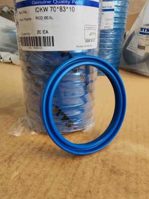 Уплътнител за прът IDKW 70x83x10 PU92 WYS/Korea, до 350 bar, високотемпературен, от -35 до +130 С