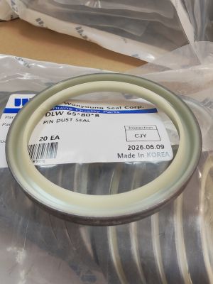 Метален чистач DLW 65x80x8 PU95 + студеновалцувана стомана WYS, KOMATSU 417-09-11110,424-09-12310