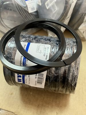 Hydraulic rod seal kit IUY 70x83x13 NBR85 + PA(Polyamide) + MoS₂+Y7116 WYS/Korea, up to 300 bar, Komatsu 707-51-70030, 707-51-70211