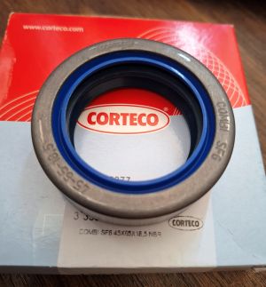  Семеринг CORTECO 12012377B COMBI SF6  45x65x18.5 NBR, за диференциал на  CARRARO 127684; DANA 000051726;  DEUTZ-FAHR 04388209, 215291120;  FENDT X550096901000; HÜRLIMANN 215291120;  JCB 90450047;  LAMBORGHINI 215291120;  NEW HOLLAND 5169122 ,5183845, 984