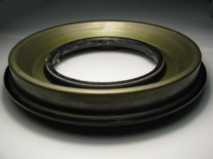 Oil seal UDS-59  (2) 80x135/146x15/25.5 R NBR  differencial of  Nissan 38189-90018