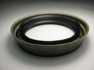 Oil seal UDS-59S (20) 56x73/77.7x14 NBR  front wheel hub of  Toyota OEM 90311-56006