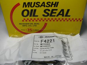 Oil seal UES-89 41x61x9/13.5 W NBR  Musashi F4221, differential, transfer case of  Mitsubishi  OEM MD755904