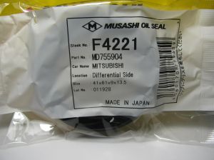 Oil seal UES-89 41x61x9/13.5 W NBR  Musashi F4221, differential, transfer case of  Mitsubishi  OEM MD755904