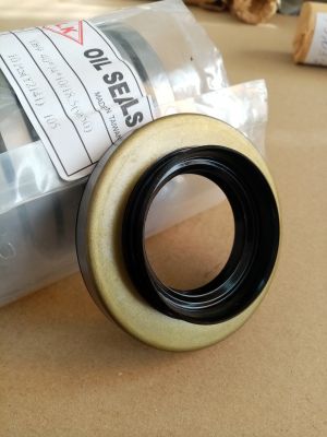 Oil seal  TB9 40x74x10/18.5 NBR WLK/TW, for differential of ISUZU 9-09724-003-0