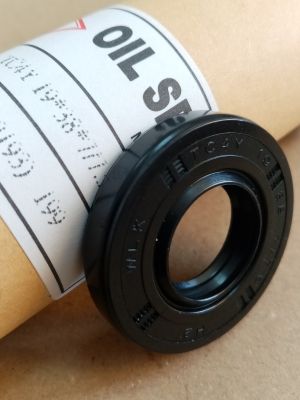Семеринг  TC4Y 19x38x7/7.5 NBR90  WLK/TW , за кормилно управление на TOYOTA  90311-19007  