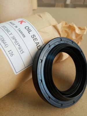 Oil seal  HTC69LY 39x65x9/15 L NBR WLK/TW, for transmission of DAIHATSU 90043-11316-000 ,TOYOTA 90043-11316  