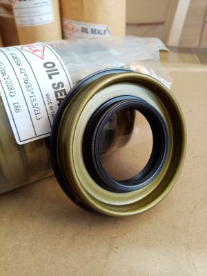 Семеринг HTB59R 42x76/83x13.5/21.3 NBR WLK/TW, за диференциал на NISSAN 38189-C7123   