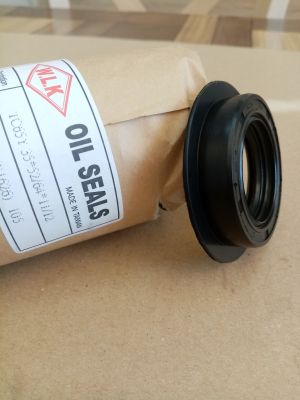 Семеринг TCA65Y 35x52/64x11/12 NBR WLK/TW, за предна главина на KUBOTA 5-08-101-22,63733-17150,6E040-57340,AE2074E 