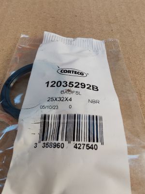 СЕМЕРИНГ BAOFSL (ASOF)  25x32x4  NBR  12035292B CORTECO , CASE 3217893R1,LANDINI 3308393M1,LAVERDA 350358725, NEW HOLLAND 350358725