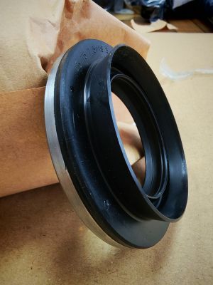 Oil seal  TBC9Y  45x75x7.5/16.5 NBR MARVEL/TW , for carrier cover of TOYOTA  41182-30510-71 