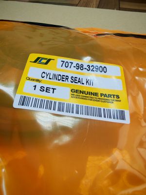 Ремонтен комплект  за хидравличен цилиндър на греблото (blade  ) 707-98-32900  за  ескаватори KOMATSU