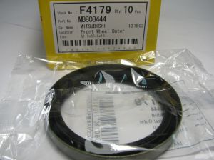 Oil seal UDS-9 51.9x66x8/10 NBR Musashi/Japan , for rear wheel hub (outer side) of Mitsubishi  MB808444 ,F4179