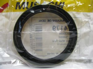 Oil seal UDS-9 51.9x66x8/10 NBR Musashi/Japan , for rear wheel hub (outer side) of Mitsubishi  MB808444 ,F4179