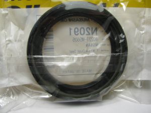 Oil seal UES-3 (TC3)  52x68x13 NBR Musashi/Japan ,for front axle of Nissan  40227-M5605 ,N2091    