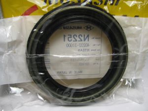 Oil seal UDS-59S 57x79x9/13.5 NBR Musashi/Japan , for front wheel hub of Nissan 40232-31G00 ,N2251   