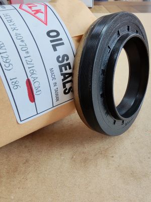 Семеринг HTBYR 40x70x12/16 R ACM WLK/TW , за диференциал на MERCEDES-BENZ  A0049971547,A0029972147