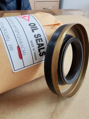 Семеринг HTBYR 40x70x12/16 R ACM WLK/TW , за диференциал на MERCEDES-BENZ  A0049971547,A0029972147