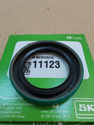 Oil seal CRW1 R (B) 28.58x41.25x6.35 NBR 11123 SKF