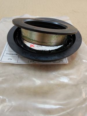 Касета QLF 50x80x10/17 NBR WLK/TW , предна главина на трактор Kubota 8950 (2WD)