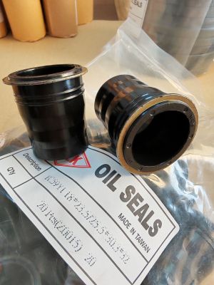 Fuel injector sealing ring  TC59YI 18x23.5/25.5/30.3x32 NBR WLK/TW , MAZDA RF5C-13-R08   