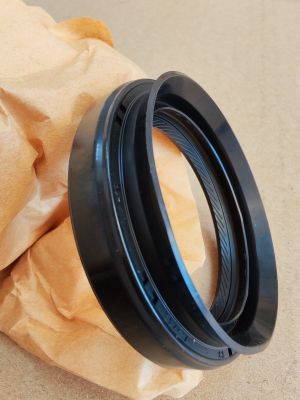 Oil seal  HTC9L 40x53x7.5/13  L NBR WLK/TW , for differential of MAZDA FZ03-27-238
