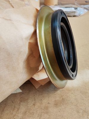 Семеринг TB5Y 40x64x12 NBR WLK/TW , за диференциал на MAZDA 0223-27-018
